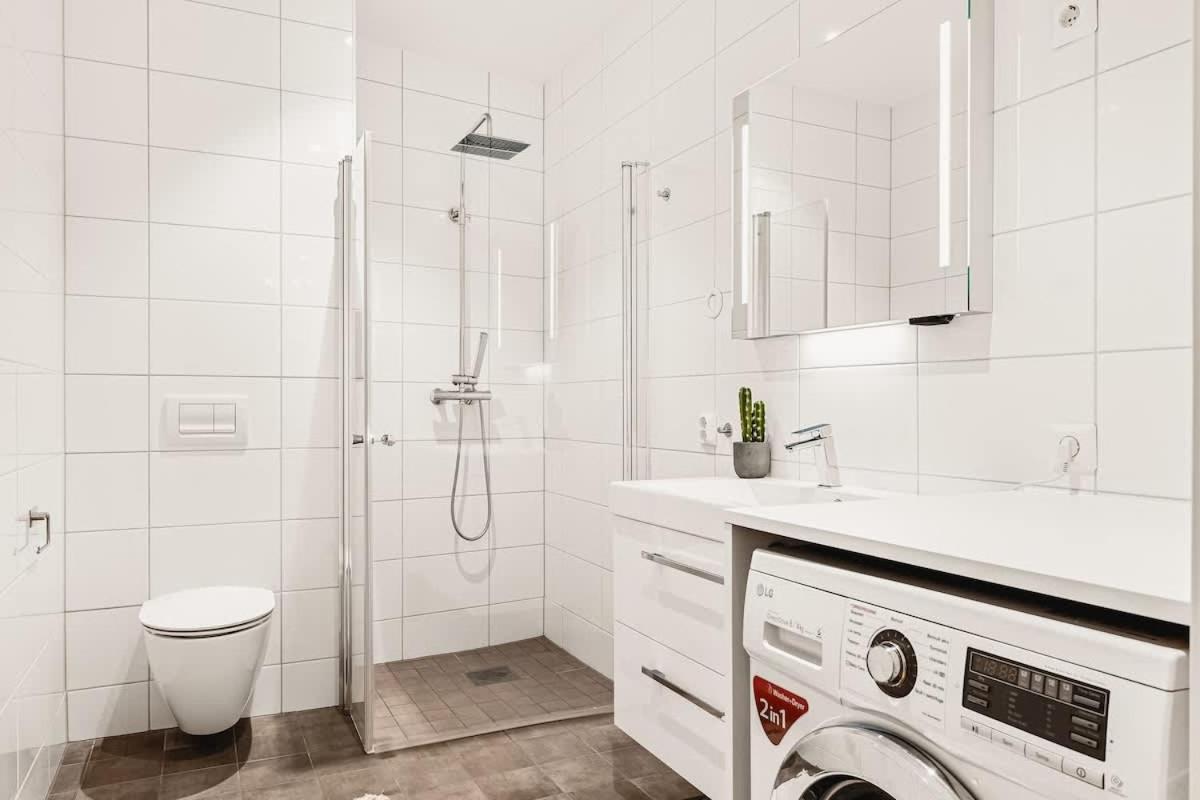 Dinbnb I Luxury With Views L Large Balcony Feriehus *
