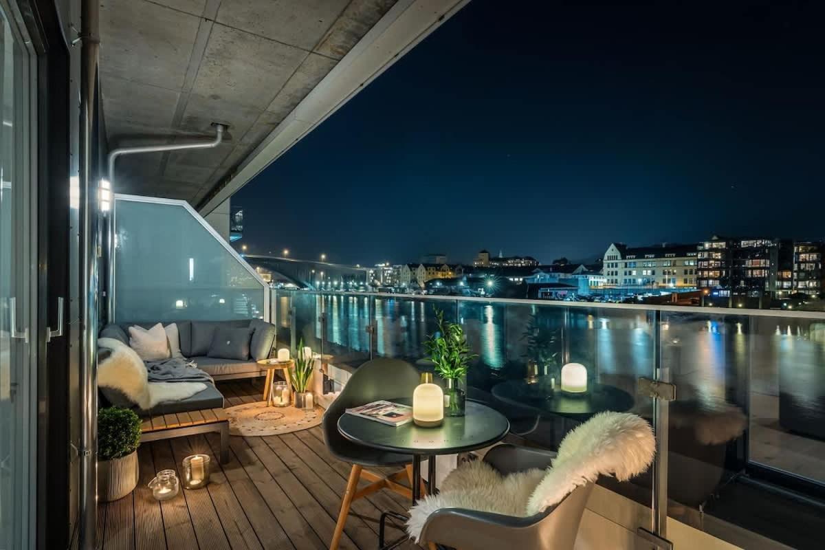 Feriehus Dinbnb I Luxury With Views L Large Balcony *